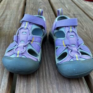 Purple Keen hiking water shoes girls size 10